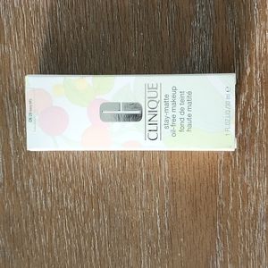 NEW Clinique stay-matte oil-free makeup CN28 Ivory Foundation